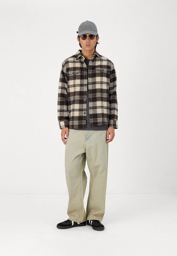 SLHLOOSEALP O NECK TEE - Print T-shirt - asphalt4