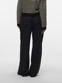 Vero Moda VMHAILEY WIDE PLEAT PANT - Broek - black