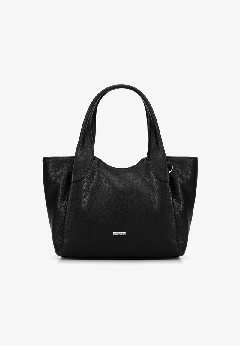 Zwarte leren tote bag met een gestructureerd ontwerp, afgeronde bovenkant en dubbele handvatten. Beschikt over een subtiele logoplaat aan de voorkant. Gladde textuur.