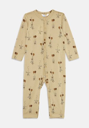 Beige Langarm-Babykombination mit Druckknöpfen, verziert mit einem Muster aus kleinen Kaninchen, die braune Luftballons halten.