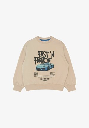 Beiger Sweatshirt mit einem blauen Sportwagen-Graphic. Der Text lautet "Schnell und Fierce" mit Geschwindigkeitsdetails und fetten Akzenten. Gerippte Bündchen und Saum.