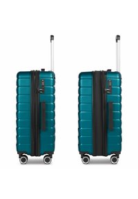 Teal polycarbonaatkoffer met zwarte accenten, verticale groeven, in hoogte verstelbare handgreep, combinatie slot en vier multidirectionele wielen.
