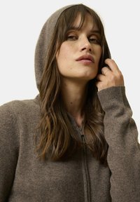 Just Cashmere FULL ZIP WITH HOOD - Cardigan - mottled taupe