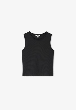 Černý bezrukávový crop top vyrobený z texturované tkaniny se vzory vln, s kulatým výstřihem a bez viditelných zapínání nebo akcentů.