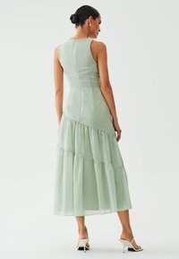 THE FATED BERNADETTE - Dienas kleita - sage green