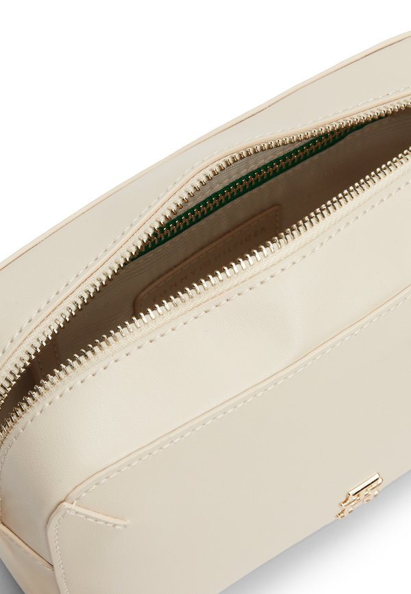 CHIC CAMERA BAG - Cross body bag - classic beige3