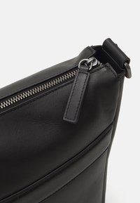 Zign LEATHER UNISEX - Skulderveske - black