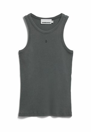 Mouwloos donkergrijs geribd tanktopje met ronde halslijn en klein geborduurd logo onder de halslijn, label met ARMEDANGELS opdruk aan de binnenkant van de kraag.