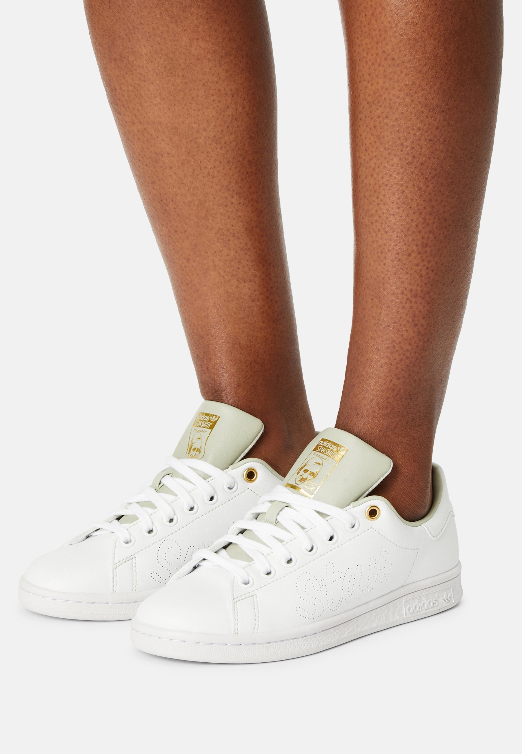 Originals STAN SMITH W Sneaker low - white/halo green/gold metallic/weiß - Zalando.de