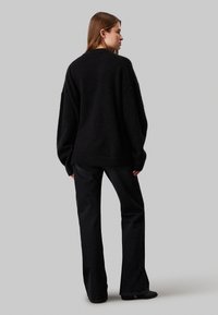 Calvin Klein Jeans TEXTURED LOOSE  - Maglione - ck black