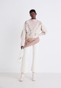 ONLY ONLJULIA BATWING CARDIGAN - Chaqueta de punto - pumice stone