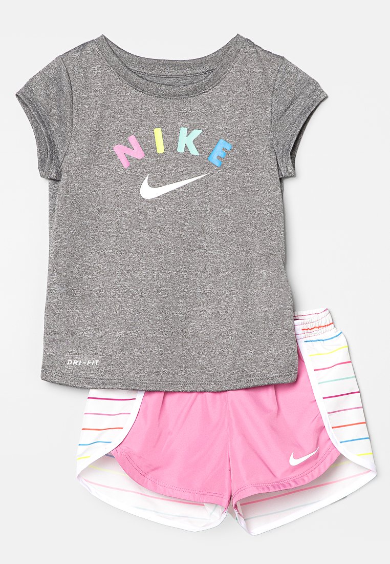 Nike Sportswear Sport T-shirt roze