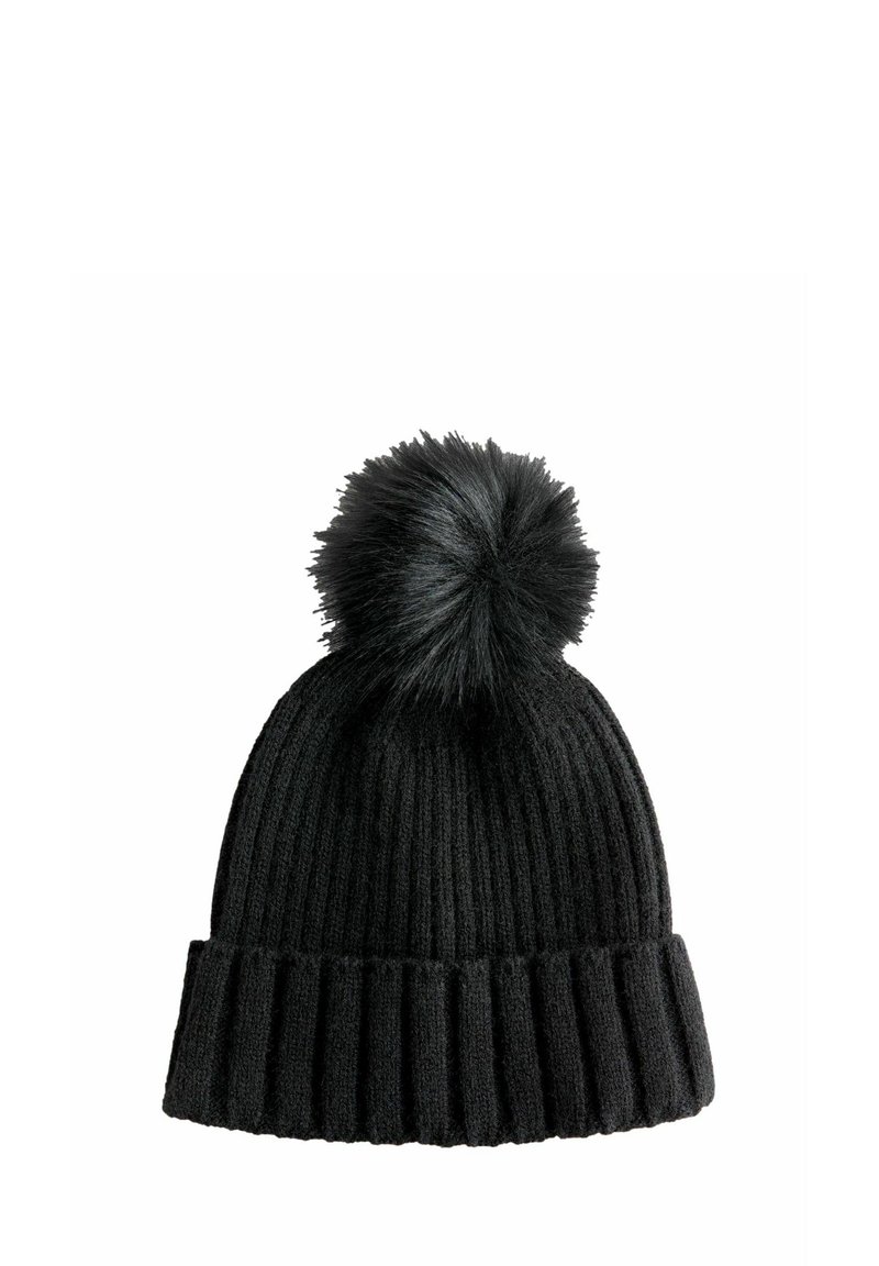 Schwarze gerippte Strickmütze mit einem runden Kunstfell-Pompon oben. Die Textur ist weich und verfügt über einen breiten Umschlag am Saum.