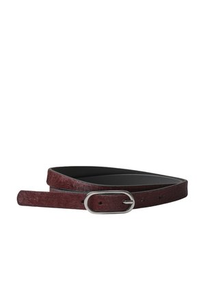 Ceinture fine marron foncé avec une boucle ovale argentée, présentée enroulée sur un fond blanc.