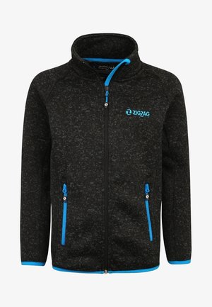 Czarna teksturowana kurtka zapinana na pełny zamek błyskawiczny z kołnierzem stojącym, niebieskimi suwakami, niebieskim obszyciem i logo "ZIGZAG" na lewej piersi.