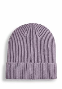 Cappello a cuffia viola lavorato a maglia in tessuto morbido, con una texture a coste e una piega nella parteinferiore per un maggiore calore.