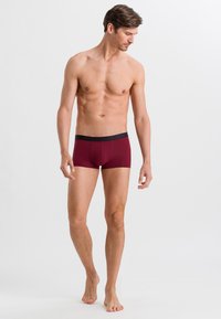 Hanro MICRO TOUCH - Boxerkalsong - ruby