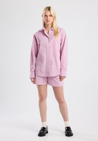America Today LOGAN - Pyjamahousut/-shortsit - rose