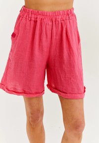 NAOKO SANDS - Šortky - light pink