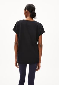 ARMEDANGELS IDAARA - T-shirt basic - black