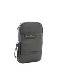 Pochette nera Strellson, realizzata in pelle texturizzata con una finitura liscia. Presenta una chiusura con zip, manico laterale e logo impresso sul davanti.