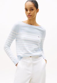 Tommy Hilfiger - STITCH BOAT - Jumper - breezy blue/ivory petal Thumbnail Image 1