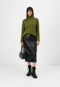 DRYKORN ARWEN - Strickpullover - green