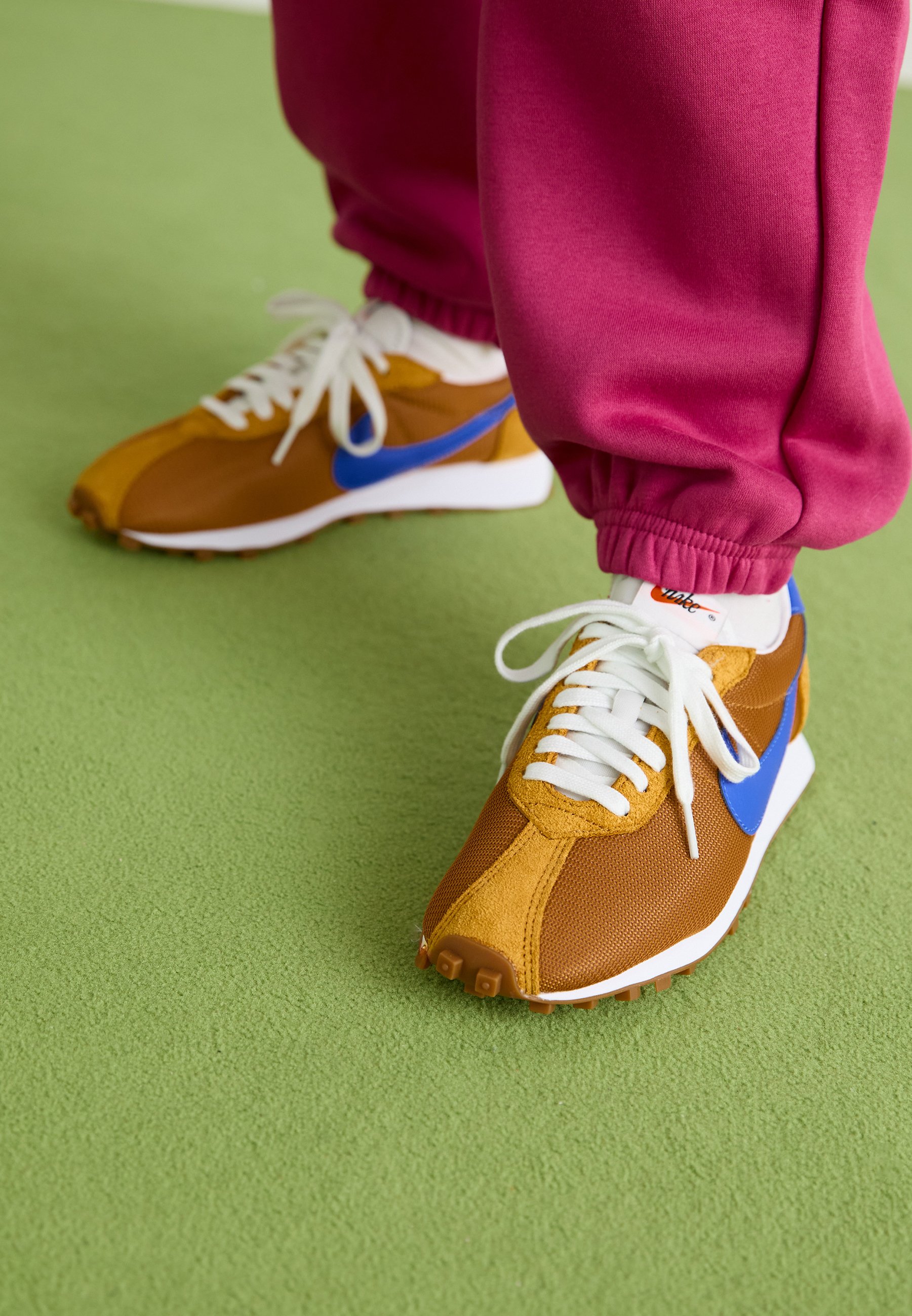 desert ochre nike