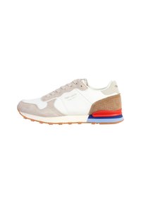 Zapatillas con una parte superior de cuero blanco y acentos de ante gris claro, detalle en el talón en rojo y azul, y una parte trasera perforada en marrón. Suela de goma.