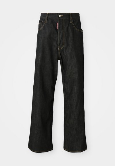Jeans negri cu croi drept, cusături galbene, design cu cinci buzunare, închidere cu buton și un mic etichetă roșie pe buzunarul din dreapta față.