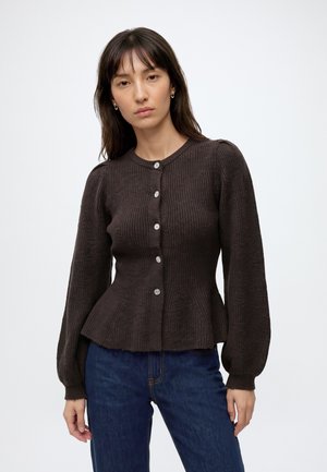Pieces, PCSILLY PUFF - Chaqueta de punto - hot fudge