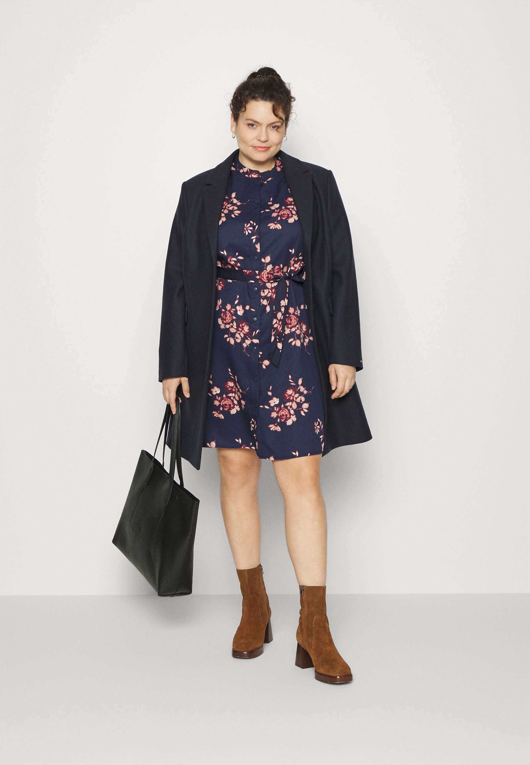 Vero Moda Curve VMISA 7/8 DRESS CURVE 