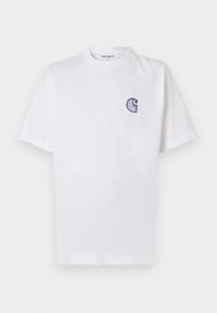 Biała bawełniana koszulka z krótkimi rękawami, okrągłym dekoltem i małym, niebieskim haftowanym logo "C" na lewej stronie klatki piersiowej.