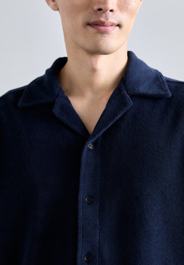 TED RESORT  - Shirt4