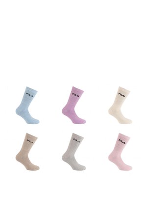 Six chaussettes Fila basses unies dans des couleurs pastel : bleu clair, violet, crème, beige, gris et rose clair, présentées sur un fond blanc.