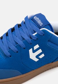 Etnies MARANA - Športni copati - royal/white