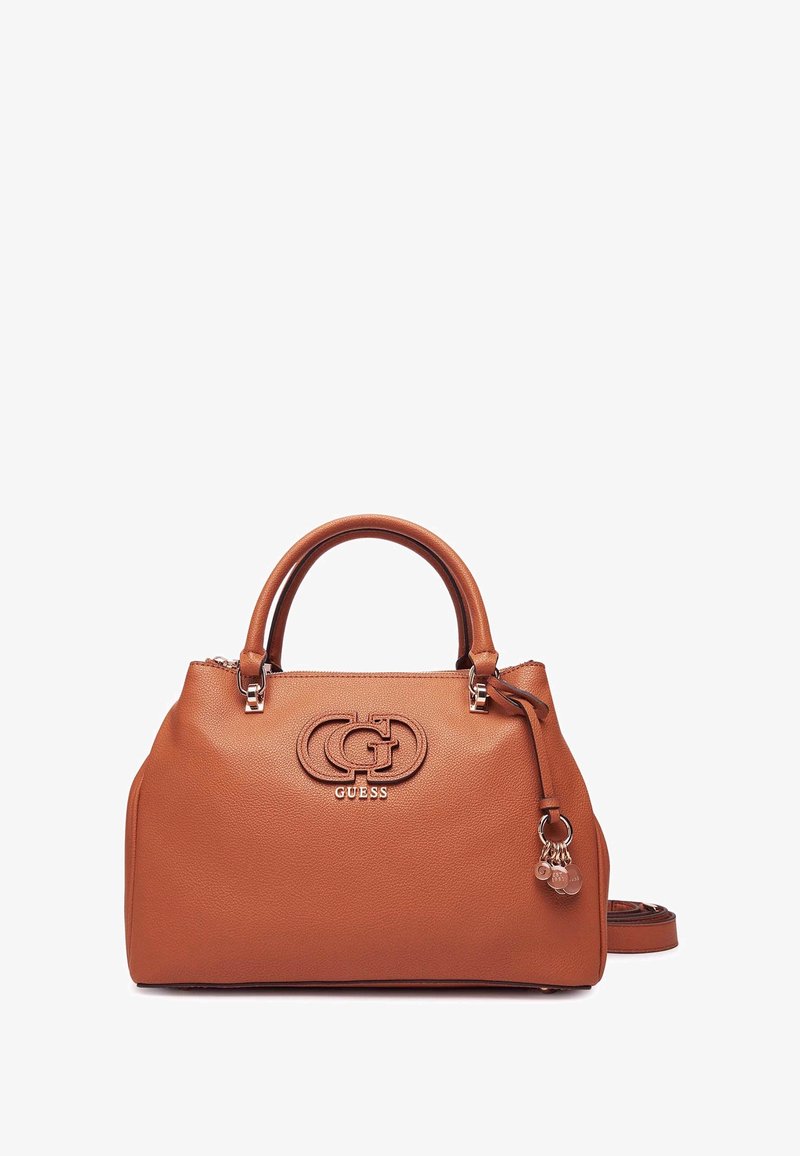 Borsa a mano in pelle marrone con texture, doppio manico, accento con logo metallico, dettaglio portachiavi laterale e tracolla removibile.