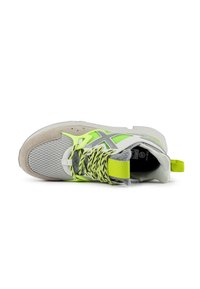 Sport shoe with a mesh upper. Features grey, white, and neon green accents. Textured suede toe and patterned laces. Includes a pull tab.