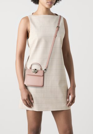 ROSLIE BAG - Håndveske - pink