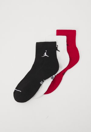 EVERYDAY ANKLE 3 PACK - Sportske čarape - black/white/gymred
