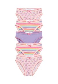Set di sei mutandine di cotone per ragazze; presenta colori come il rosa e il viola, fantasie di arcobaleni e righe, rifinite con pizzo e fiocchi.