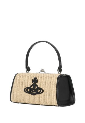 Piccola borsa rettangolare beige intrecciata con bordatura nera, manico nero e un emblema nero al centro davanti.