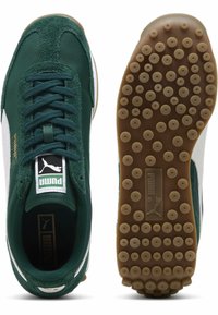 Puma EASY RIDER  - Sportcipő - dark myrtle white