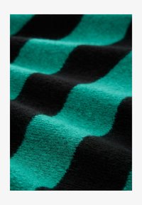 Wybrany, green black stripe