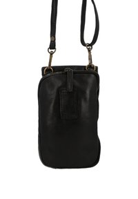 Borsa a tracolla nera in pelle con chiusura a zip, forma rettangolare slim e spallaccio regolabile. Presenta una piccola tasca esterna con cucitura.