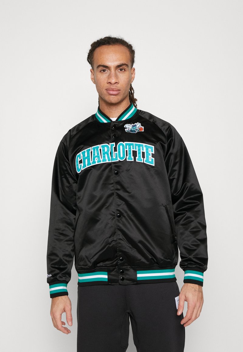 Mitchell & Ness NBA CHARLOTTE LIGHTWEIGHT JACKET Club wear