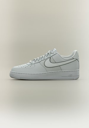 Nike Sportswear, NIKE AIR FORCE 1 '07 LV8 - Маратонки - strata grey/bomber grey