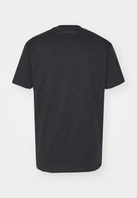 Unselected, washed black