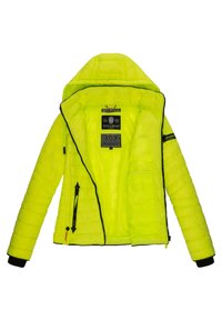 Neon gele gewatteerde jas met een capuchon, ritssluiting en zwarte accenten. Voorzien van een binnenlabel en een zijzak met een rits.