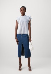 Vero Moda VMSUN DOBBY - Bluse - bright white